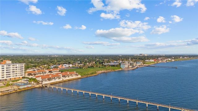 4270 Ocean Dr 2, Corpus Christi, TX 78411