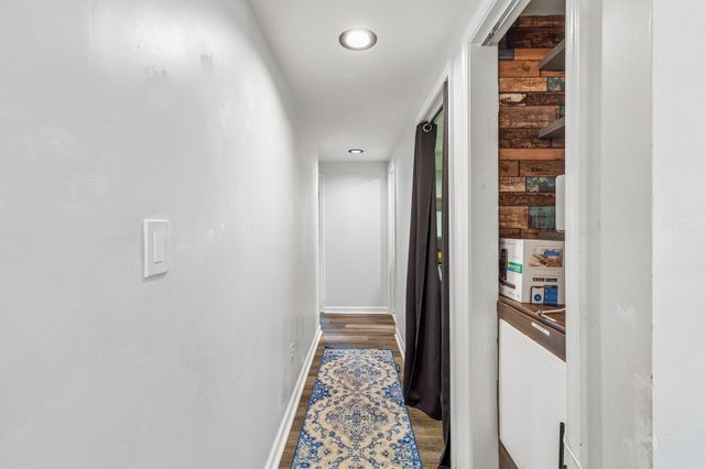 35 INDIAN QUEEN LN, Maple Shade, NJ 08052