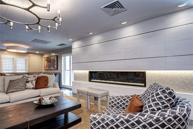 130 N Pearl Street 1606, Denver, CO 80203