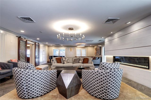 130 N Pearl Street 1606, Denver, CO 80203