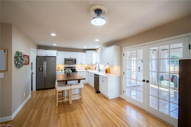 206 Garden Valley Drive, Winston-salem, NC 27107