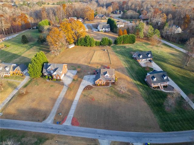 206 Garden Valley Drive, Winston-salem, NC 27107