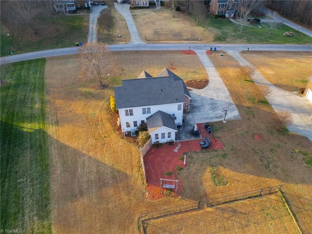 206 Garden Valley Drive, Winston-salem, NC 27107