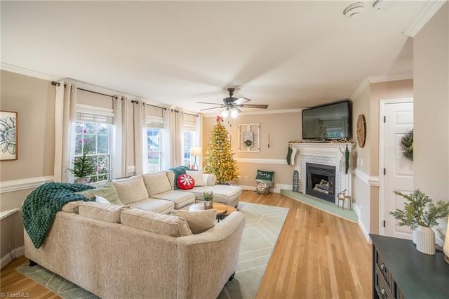 206 Garden Valley Drive, Winston-salem, NC 27107