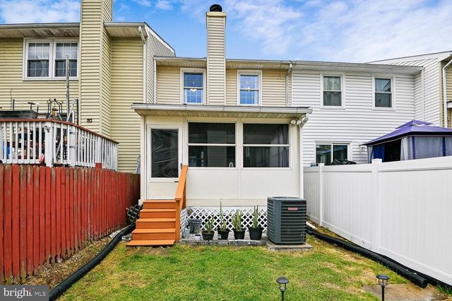 5333 KING ARTHUR, Rosedale, MD 21237