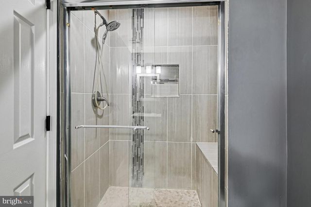 5333 KING ARTHUR, Rosedale, MD 21237