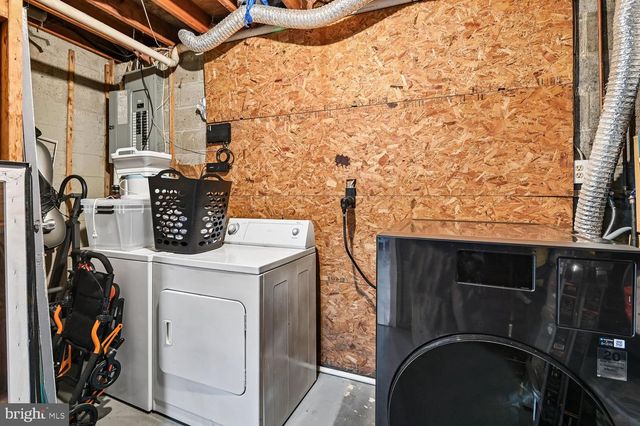 5333 KING ARTHUR, Rosedale, MD 21237