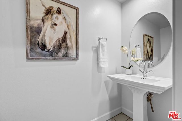 14412 Killion Street 110, Los Angeles, CA 91401