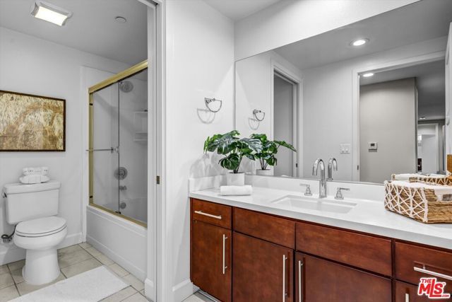14412 Killion Street 110, Los Angeles, CA 91401