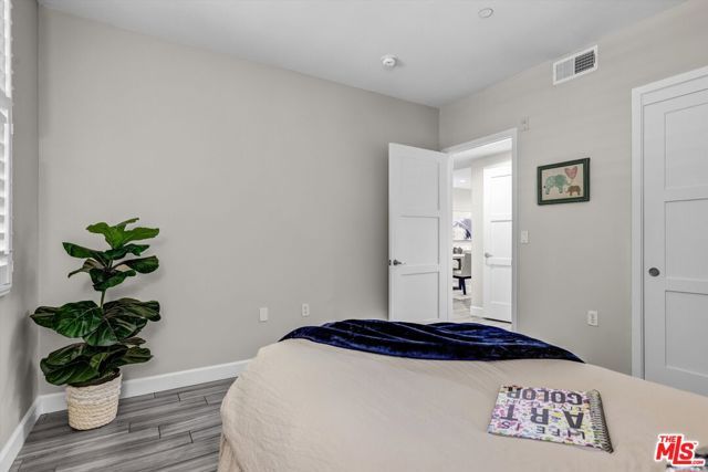 14412 Killion Street 110, Los Angeles, CA 91401