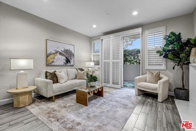 14412 Killion Street 110, Los Angeles, CA 91401