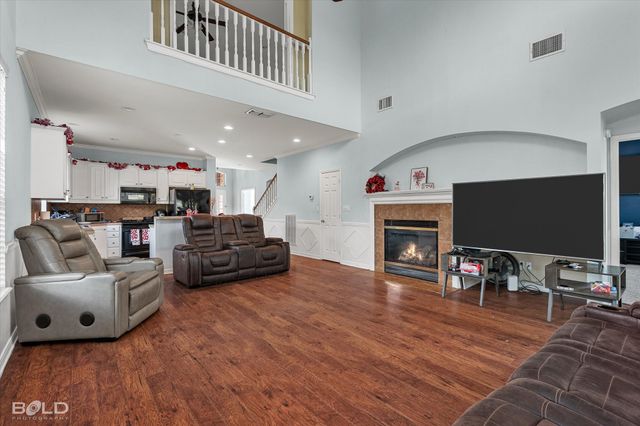 212 Grey Eagle Drive, Shreveport, LA 71115