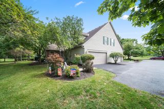 7665 Earlington Parkway, 3B, Dublin, OH 43017