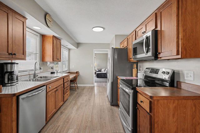 1257 Parallel Street, Chaska, MN 55318