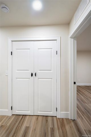 13894 Marshall Avenue, Warren, MI 48089