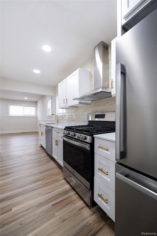 13894 Marshall Avenue, Warren, MI 48089