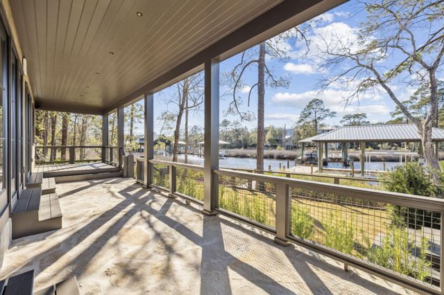 613 Eden Drive, Point Washington, FL 32459