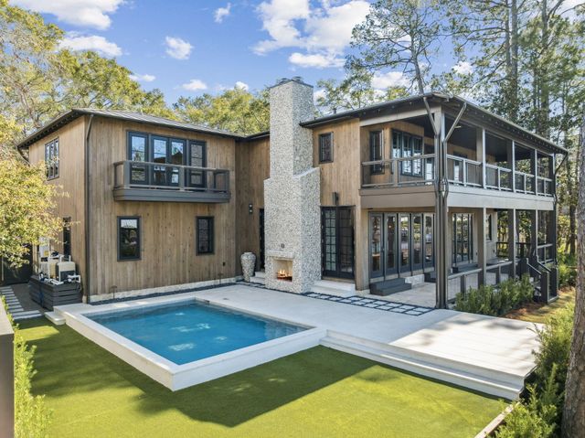 613 Eden Drive, Point Washington, FL 32459