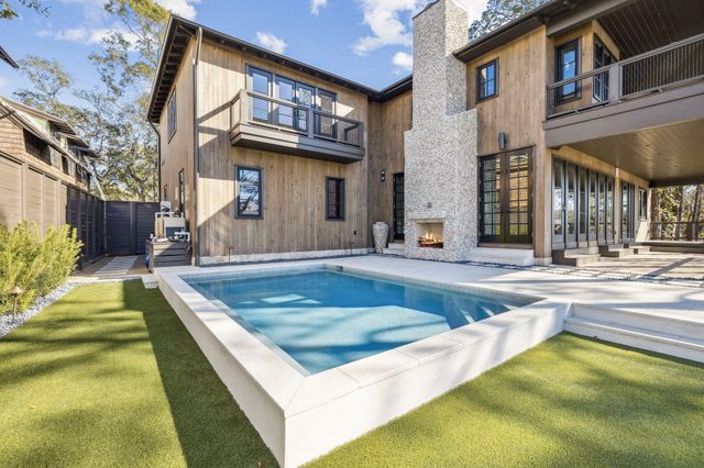 613 Eden Drive, Point Washington, FL 32459