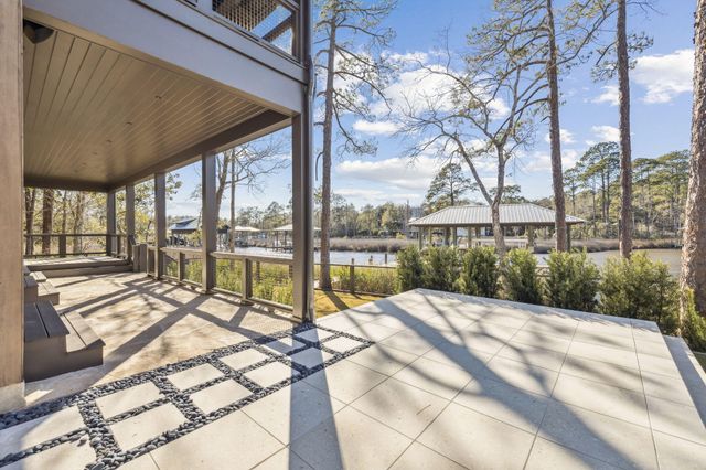 613 Eden Drive, Point Washington, FL 32459