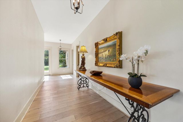 2130 Hartfield Road, Round Top, TX 78954