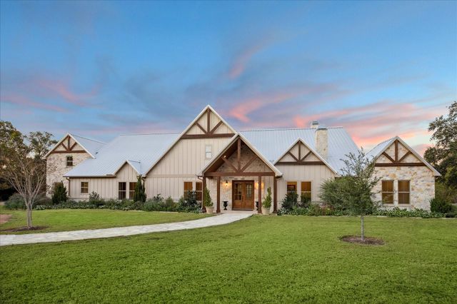 2130 Hartfield Road, Round Top, TX 78954