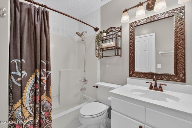8630 SYNHOFF Drive, Jacksonville, FL 32216