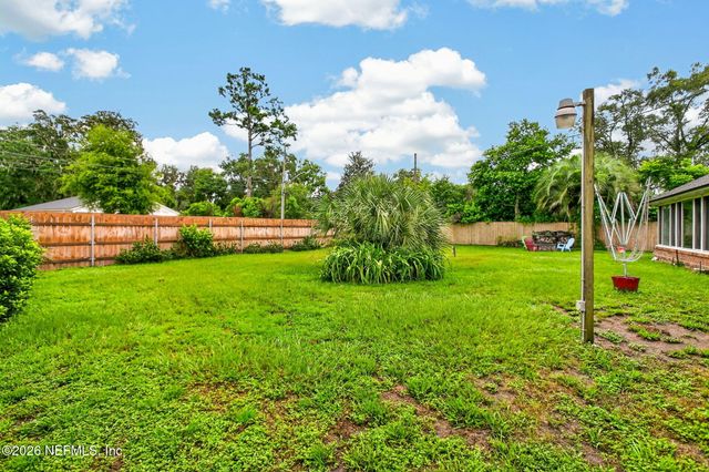 8630 SYNHOFF Drive, Jacksonville, FL 32216