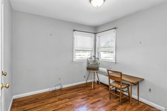735 Muncey Road, West Islip, NY 11795
