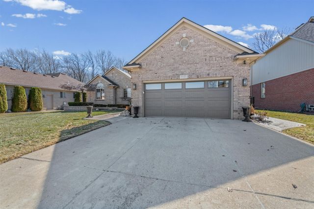 20470 Gloria Drive, Macomb Twp, MI 48044