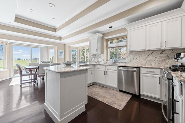 20470 Gloria Drive, Macomb Twp, MI 48044