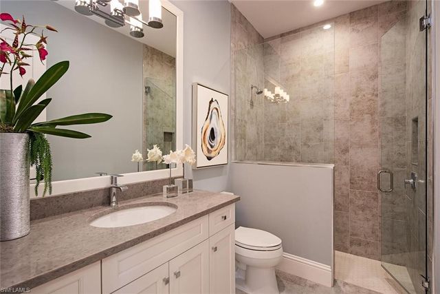 179 Mahogany DR, Naples, FL 34108