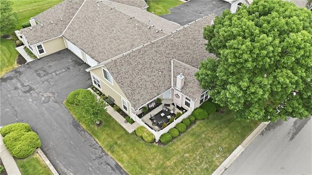 11320 S Pflumm Road, Olathe, KS 66215