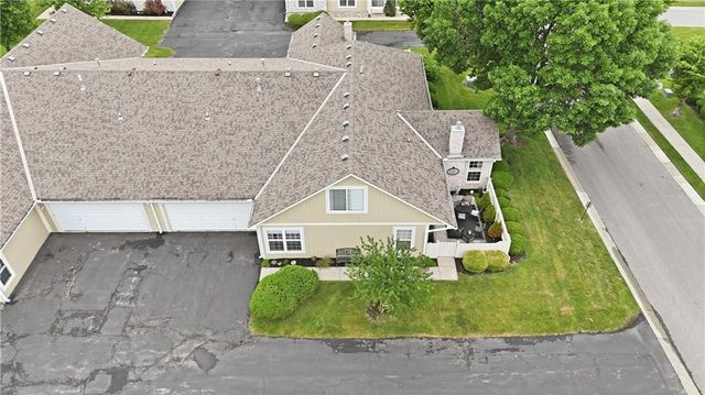 11320 S Pflumm Road, Olathe, KS 66215