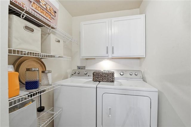 11320 S Pflumm Road, Olathe, KS 66215