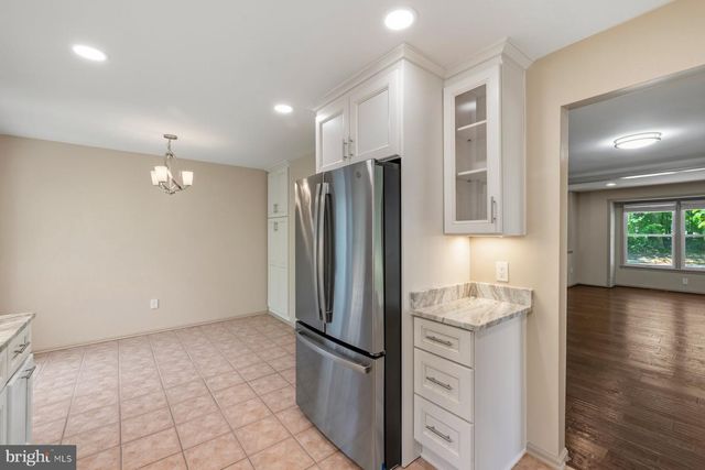 6275 KERRYDALE DR, Springfield, VA 22152