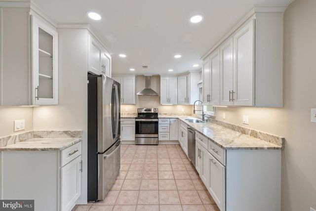 6275 KERRYDALE DR, Springfield, VA 22152