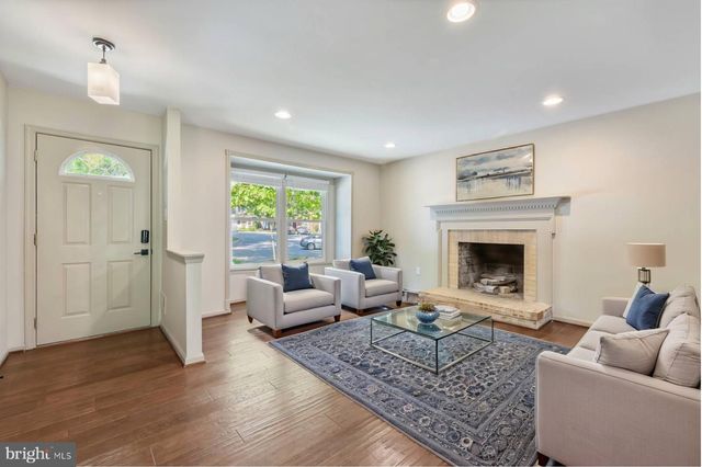 6275 KERRYDALE DR, Springfield, VA 22152