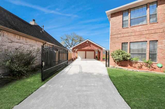 9803 Sage Lee Drive, Houston, TX 77089