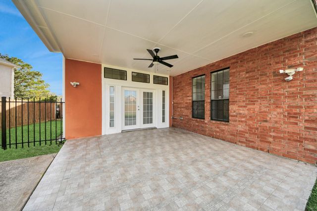 9803 Sage Lee Drive, Houston, TX 77089