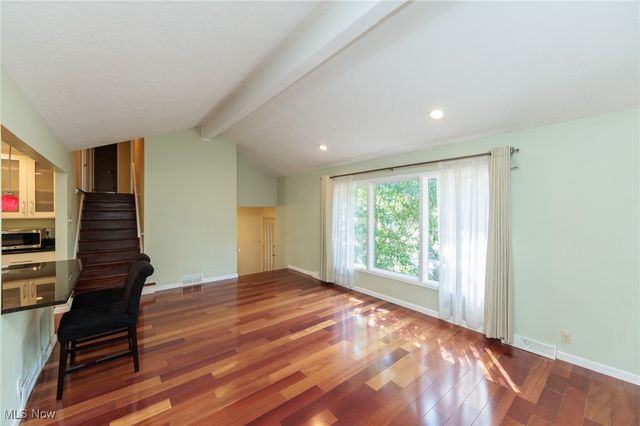 25111 S Woodland Road, Beachwood, OH 44122