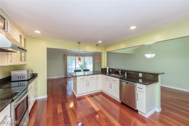 25111 S Woodland Road, Beachwood, OH 44122