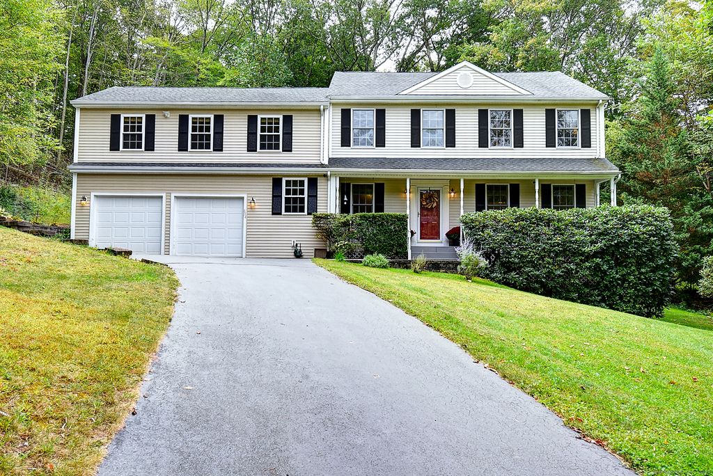 884 Moss Farms Road, Cheshire, CT 06410