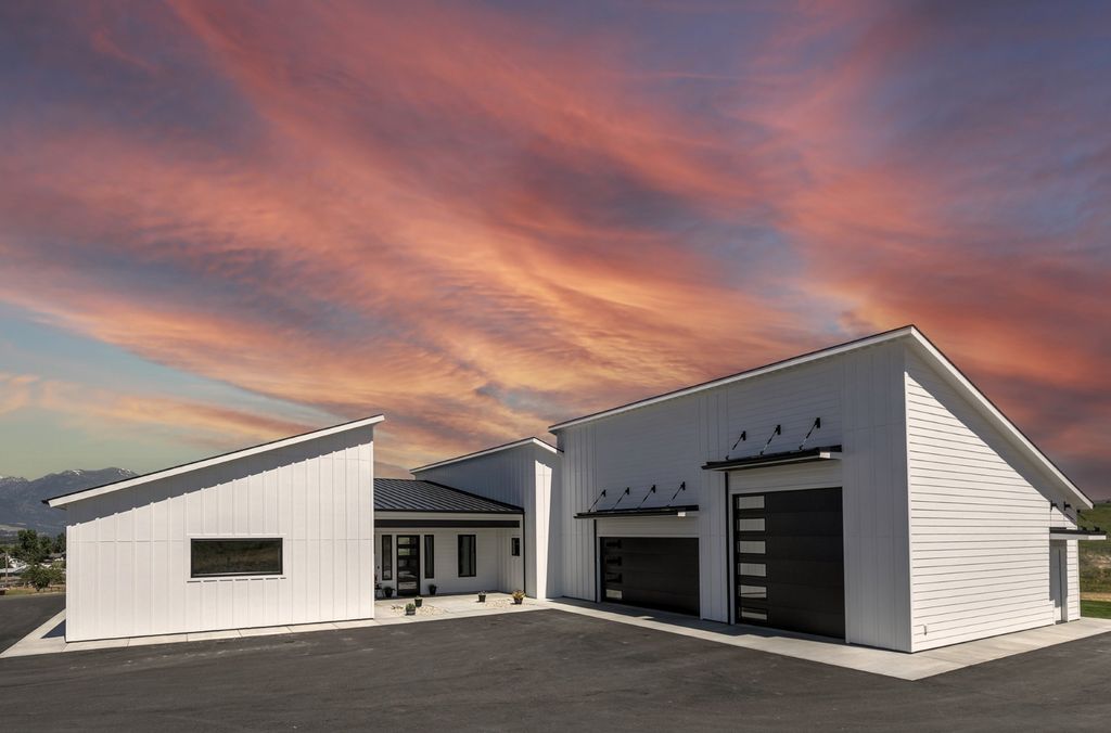 770 Coyote Creek Drive, Corvallis, MT 59828 photo 3