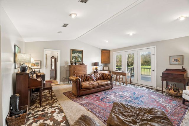 683 Johnson Branch Rd, Williamsport, TN 38487
