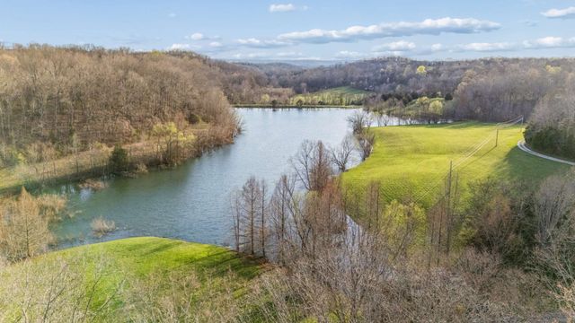 683 Johnson Branch Rd, Williamsport, TN 38487