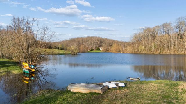 683 Johnson Branch Rd, Williamsport, TN 38487