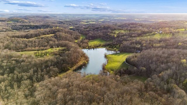 683 Johnson Branch Rd, Williamsport, TN 38487