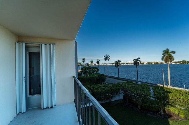 1801 S Flagler Drive 402, West Palm Beach, FL 33401