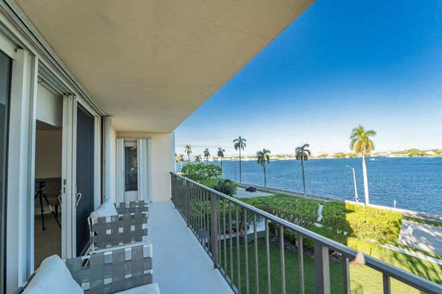 1801 S Flagler Drive 402, West Palm Beach, FL 33401